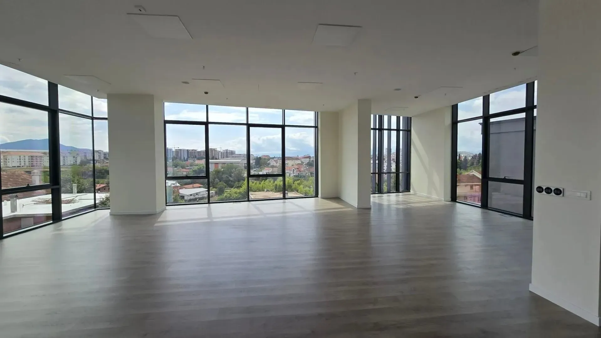 Sale, office space, 2542m², Centar, Podgorica