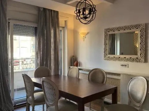 Sale, three bedroom apartment, 90m², Južni Bulevar, Vračar Sve Podlokacije - image 6