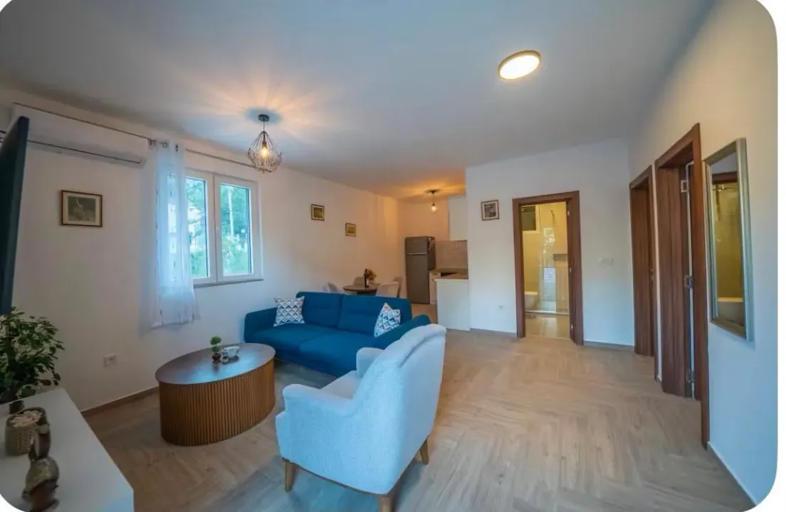 Rent, two bedroom apartment, 75m², Risan, Kotor