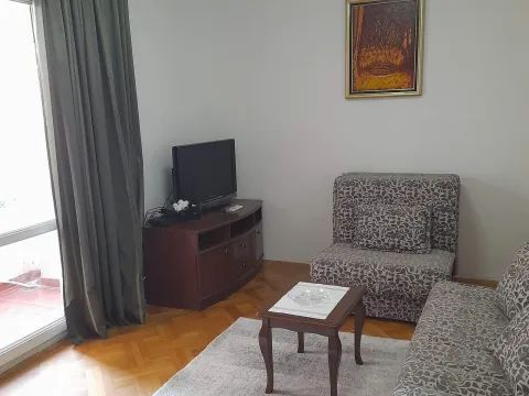 Rent, apartment, 45m², Budva, Crna Gora - image 1