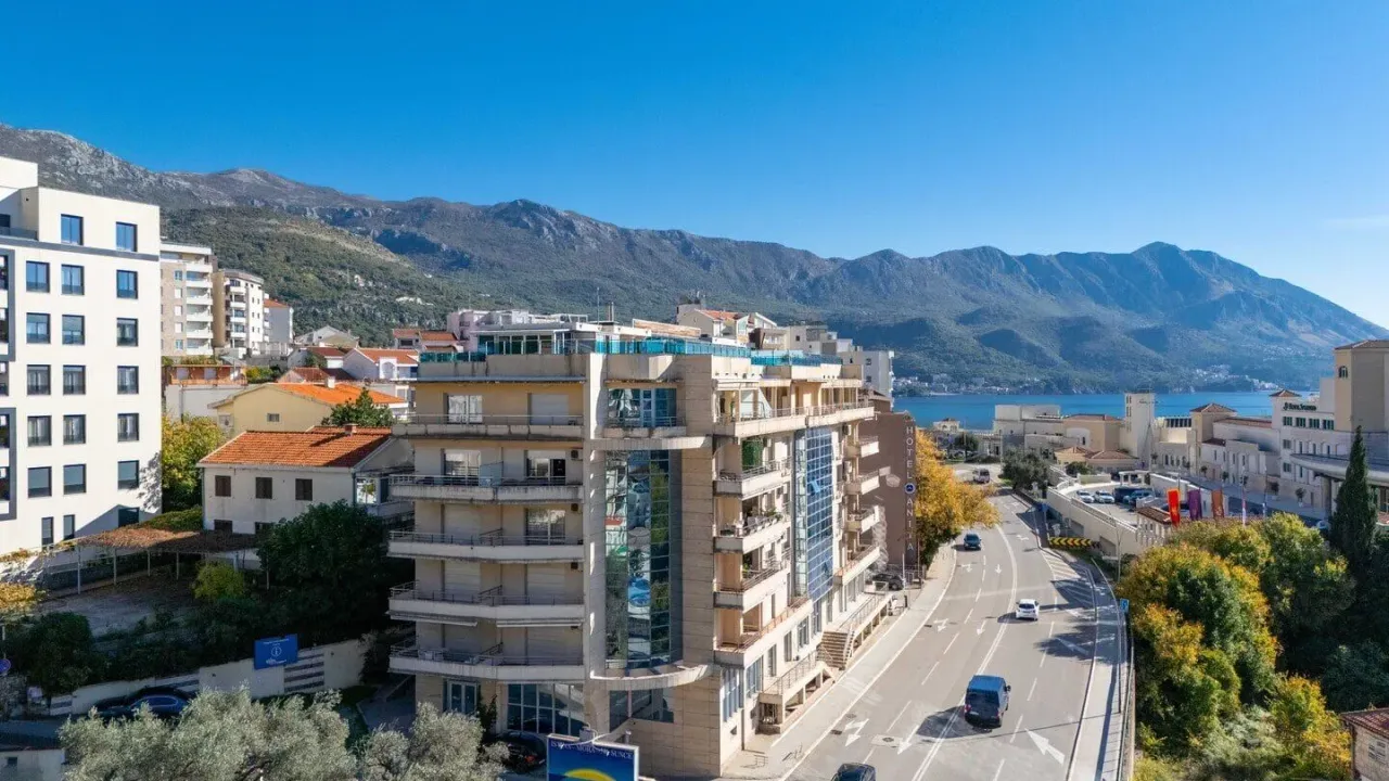 Prodaja, jednosoban stan, 71m², Bečići, Budva