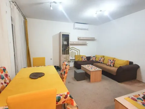 Izdavanje, dvosoban stan, 63m², Blok 9, Podgorica - image 2