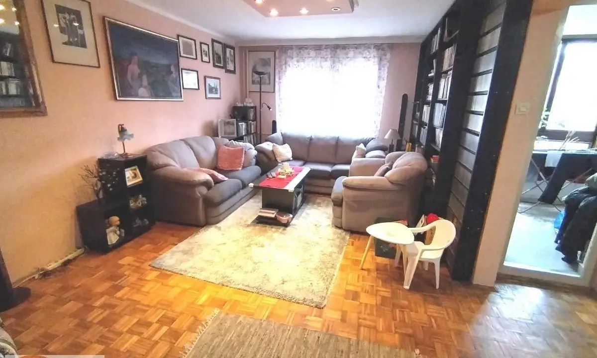 Prodaja, četvorosoban stan, 86m², Uciteljsko Naselje, Zvezdara Sve Podlokacije