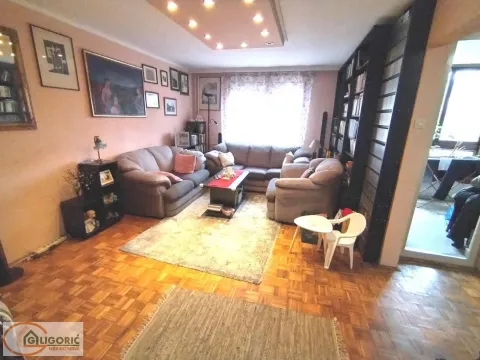 Sale, four bedroom apartment, 86m², Uciteljsko Naselje, Zvezdara Sve Podlokacije