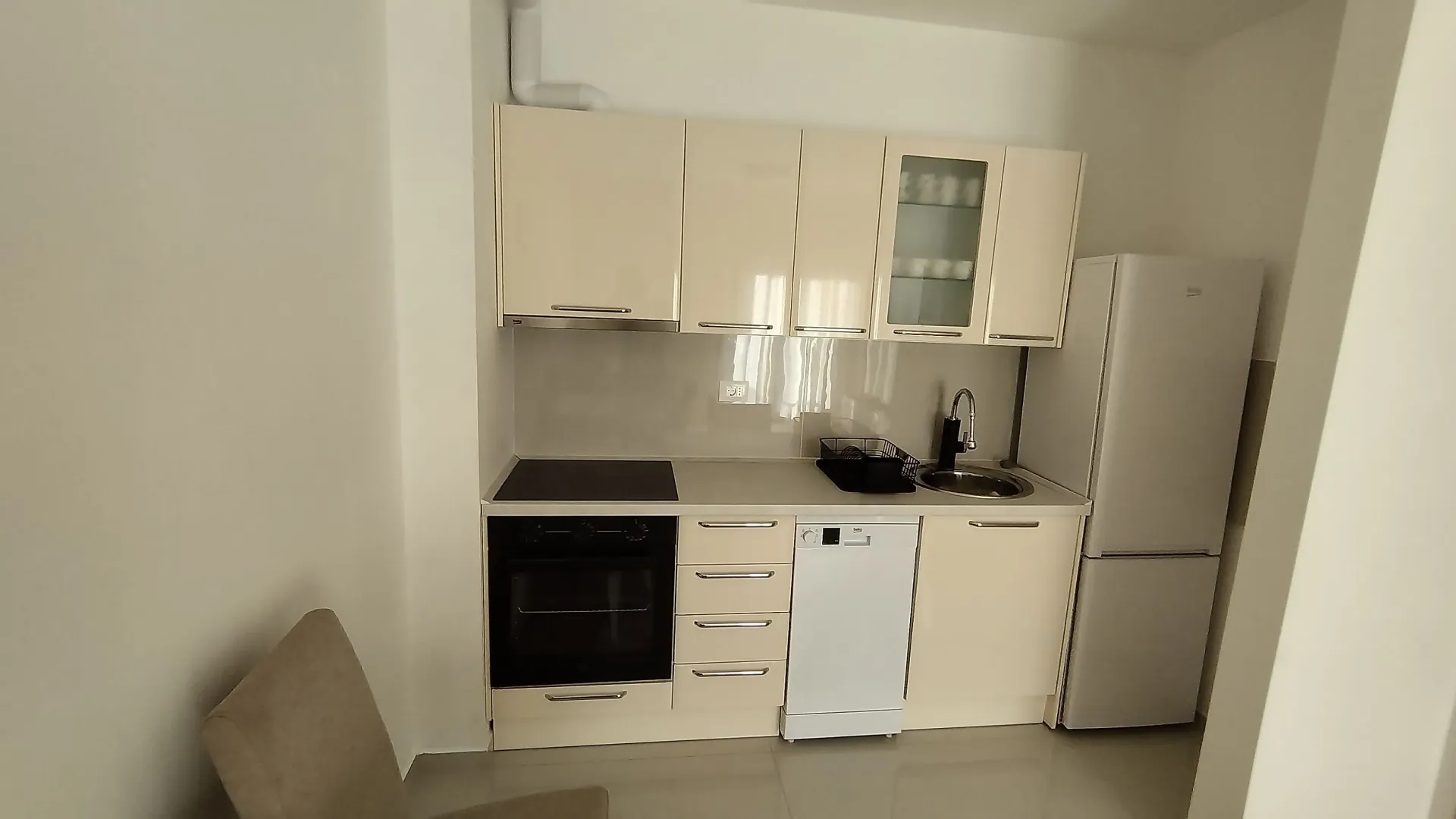 Izdavanje, jednosoban stan, 40m², Zabjelo, Podgorica