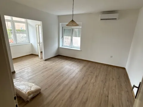 Prodaja, dvosoban stan, 65m², Centar, Nikšić - image 2