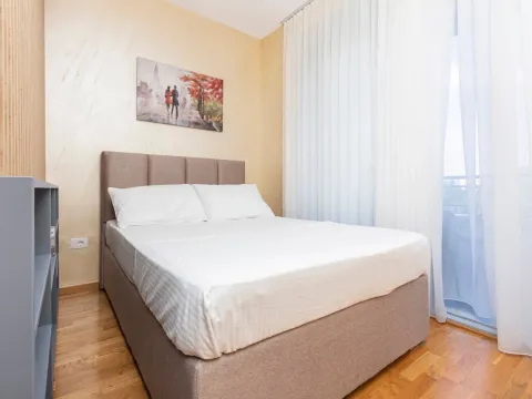Sale, two bedroom apartment, 55m², Bečići, Budva - image 12