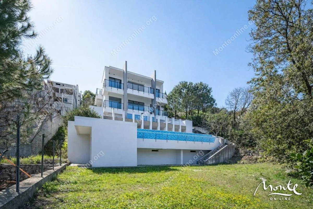 Prodaja, kuća, 770m², Krašići, Tivat