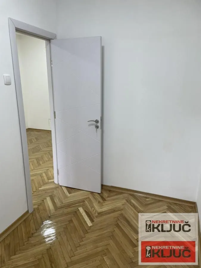 Prodaja, jednosoban stan, 30m², Grbavica, Novi Sad Sve Podlokacije