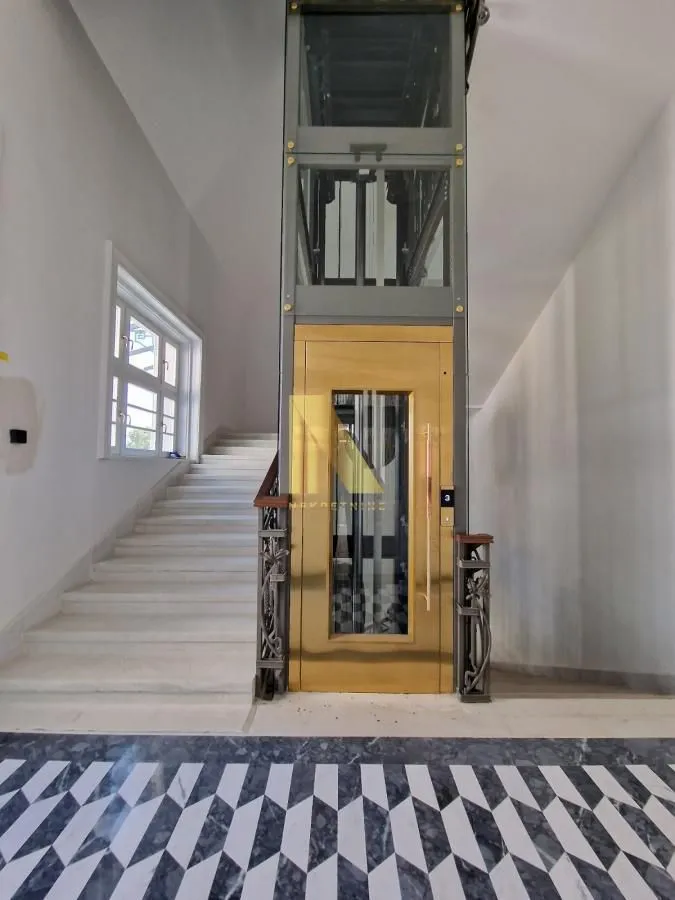Rent, office space, 430m², Centar, Novi Sad