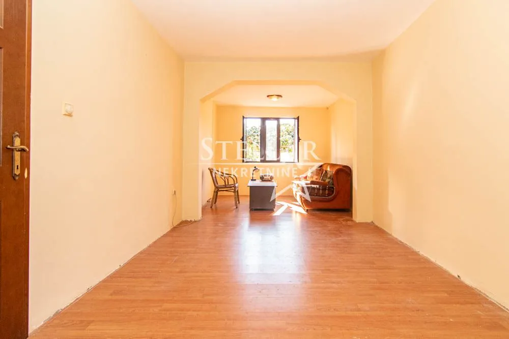 Prodaja, kuća, 85m², Tološi, Podgorica