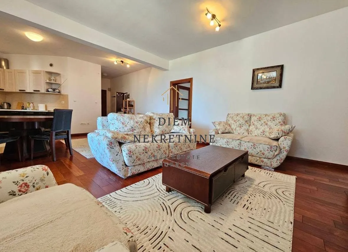Rent, one bedroom apartment, 85m², Centar, Bar