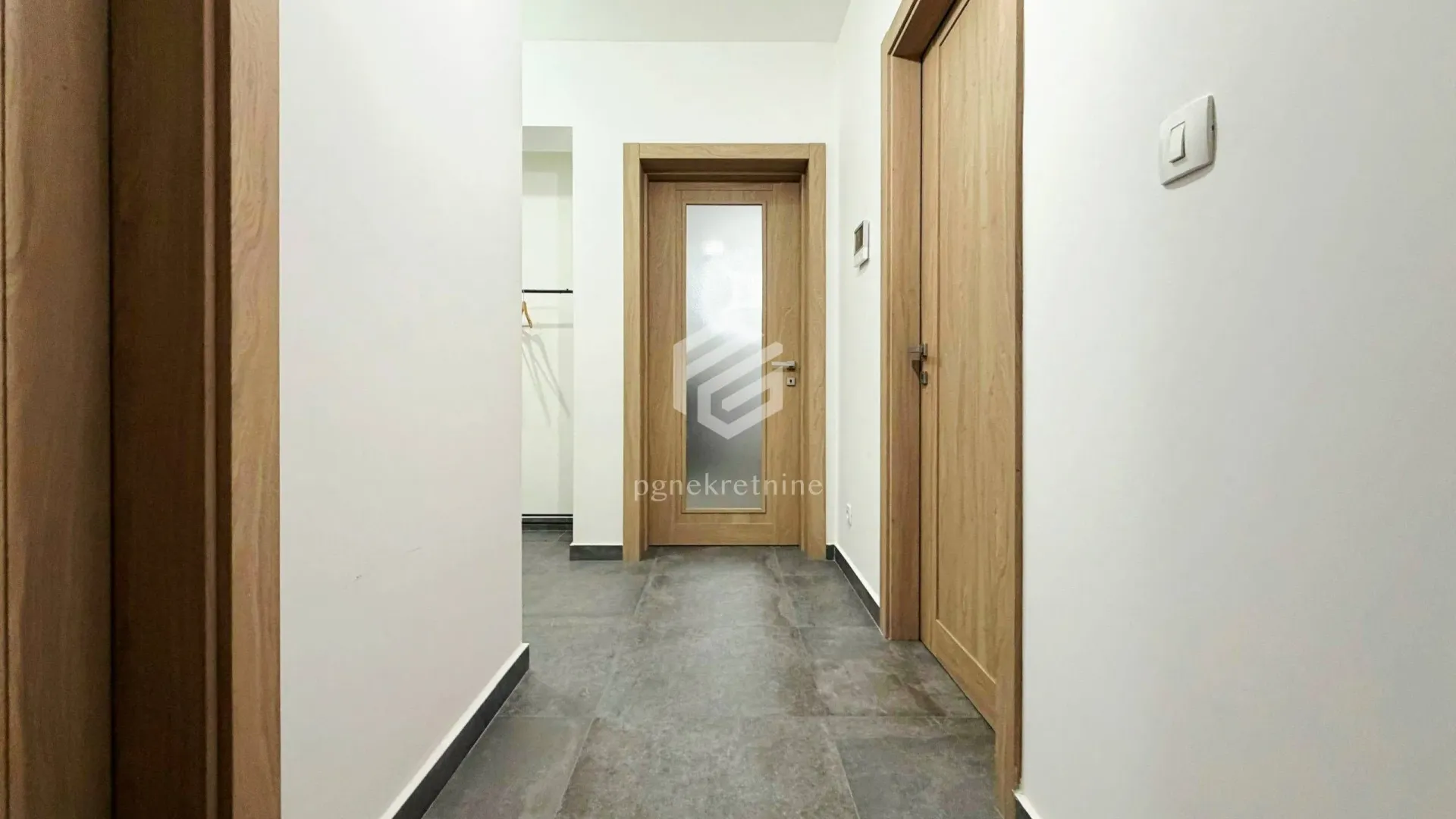 Rent, two bedroom apartment, 70m², Master Kvart, Podgorica