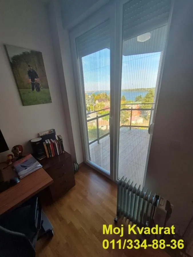 Prodaja, četvorosoban stan, 92m², Novi Banovci, Stara Pazova