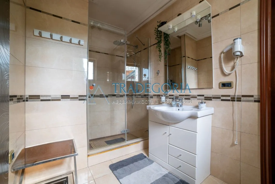 Prodaja, ugostiteljski objekat, 435m², Bečići, Budva