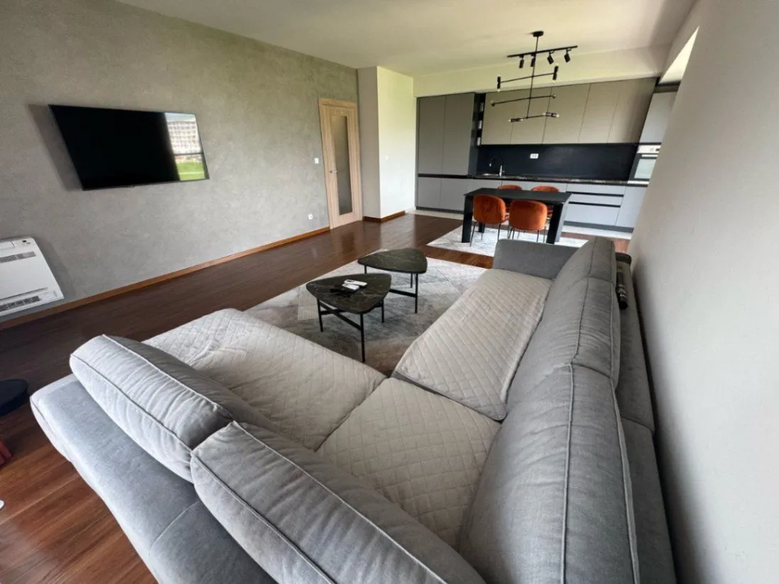 Izdavanje, dvosoban stan, 86m², Master Kvart, Podgorica