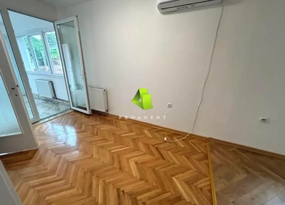 Rent, office space, 80m², Pantelej, Niš