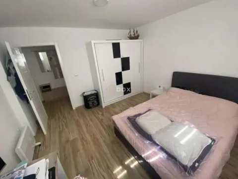 Rent, two bedroom apartment, 75m², Pantelej, Niš - image 7
