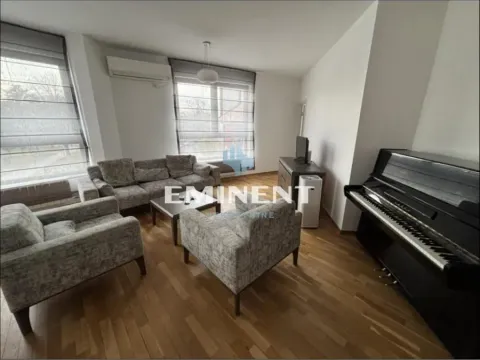 Izdavanje, trosoban stan, 73m², Kalenić Pijaca, Vračar Sve Podlokacije - image 2