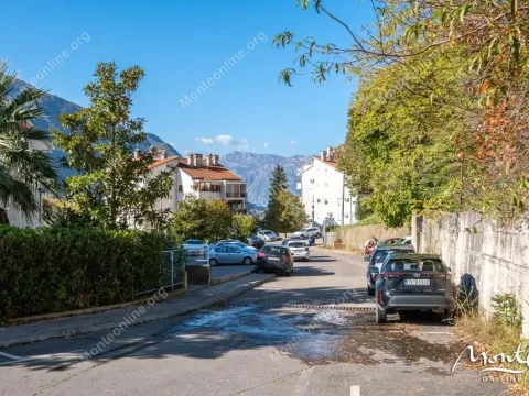 Prodaja, dvosoban stan, 48m², Dobrota, Kotor - image 36