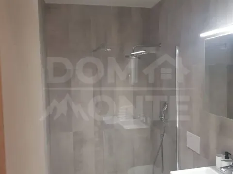Izdavanje, dvosoban stan, 55m², Tivat, Crna Gora - image 4