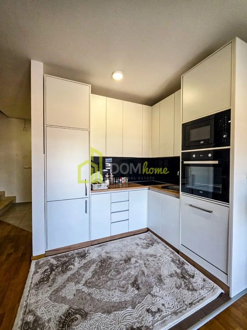 Rent, four bedroom apartment, 160m², Stari Aerodrom, Podgorica