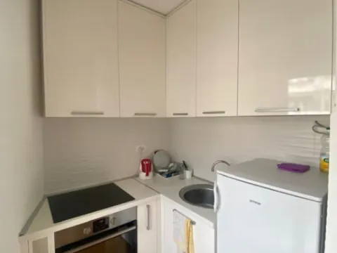 Izdavanje, garsonjera, 32m², Maslinjak, Budva - image 11