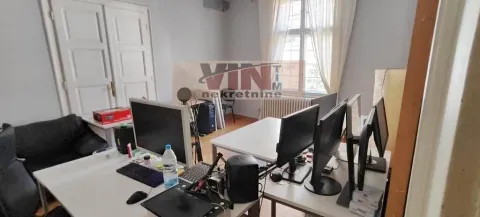 Izdavanje, četvorosoban stan, 115m², Stari Grad, Beograd - image 7