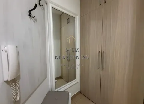 Rent, one bedroom apartment, 58m², City Kvart, Podgorica - image 8