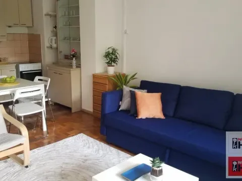 Izdavanje, dvosoban stan, 50m², Sajmište, Novi Sad