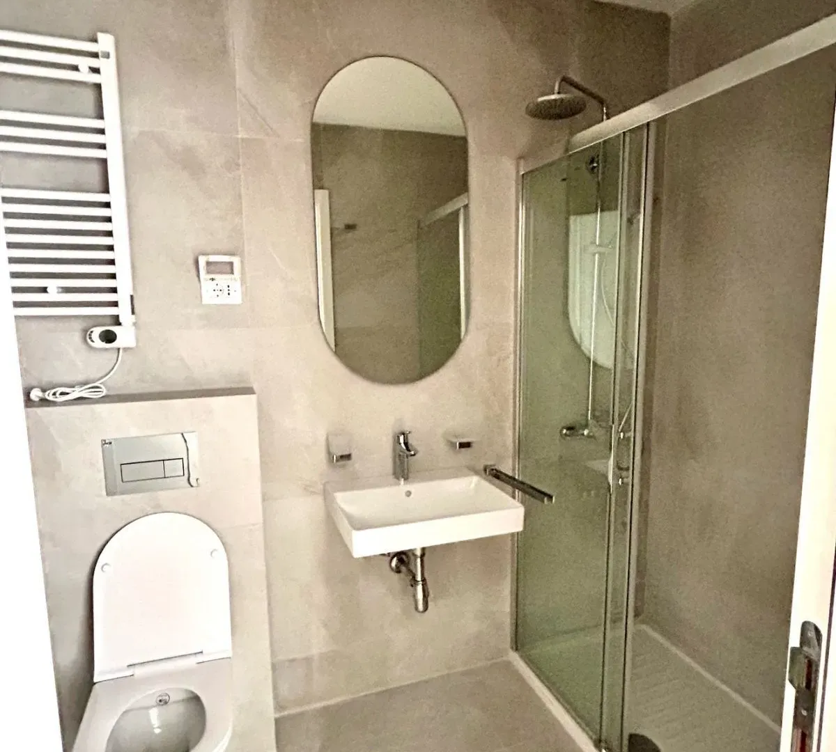Prodaja, jednosoban stan, 43m², Central Point, Podgorica