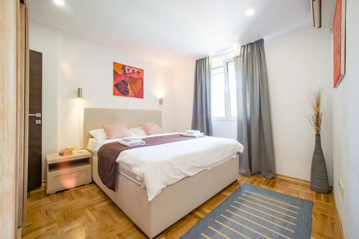 Prodaja, kuća, 300m², Kotor, Crna Gora