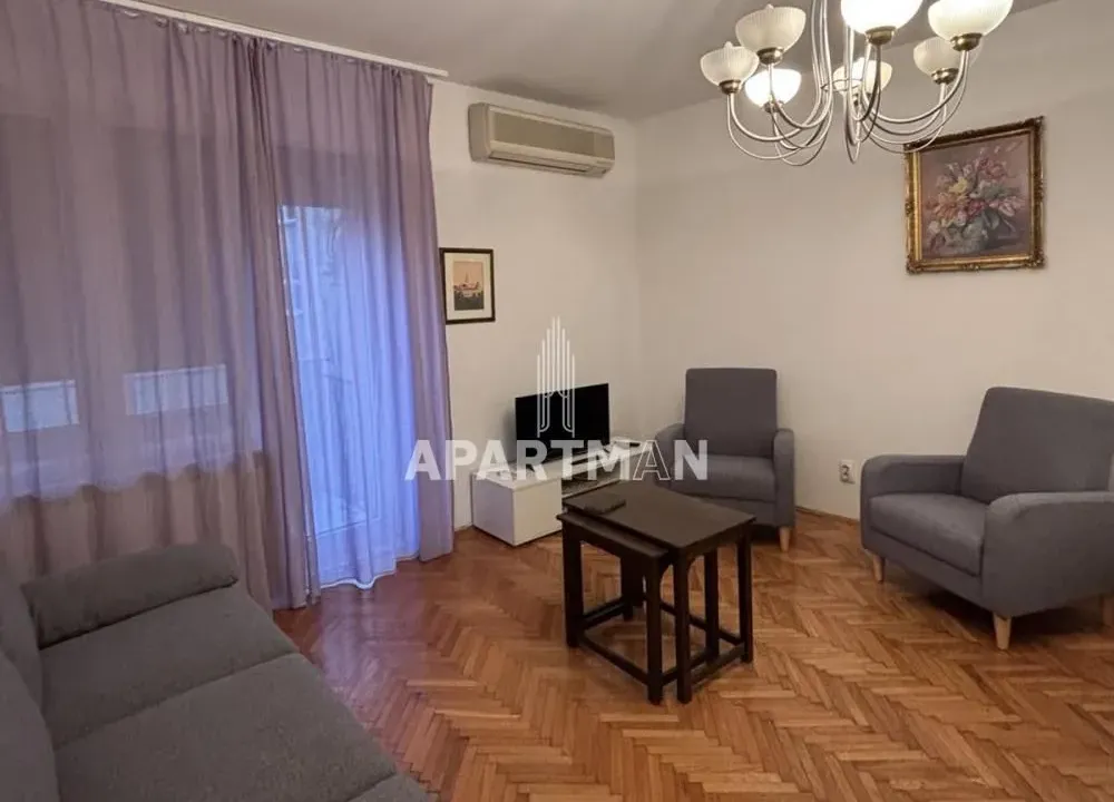 Izdavanje, dvosoban stan, 55m², Stari Grad, Beograd