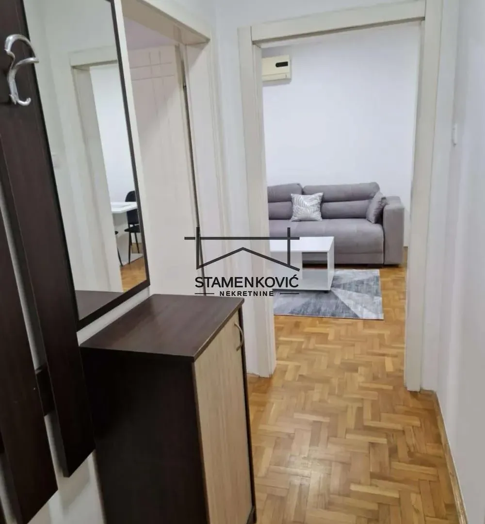 Prodaja, jednosoban stan, 42m², Socijalno, Novi Sad Sve Podlokacije