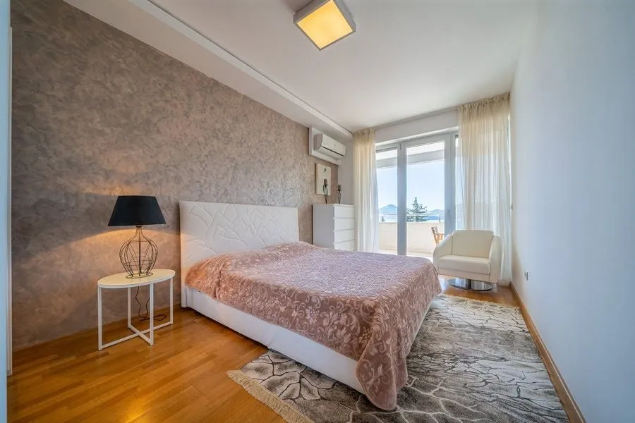 Sale, apartment, 75m², Pržno, Budva