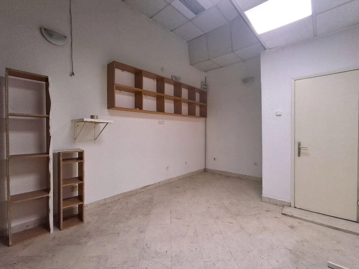 Rent, office space, 15m², Preko Morače, Podgorica