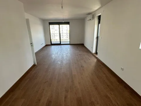 Prodaja, trosoban stan, 111m², Tološka šuma, Podgorica - image 6