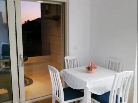 Sale, one bedroom apartment, 48m², Rafailovići, Budva - image 10