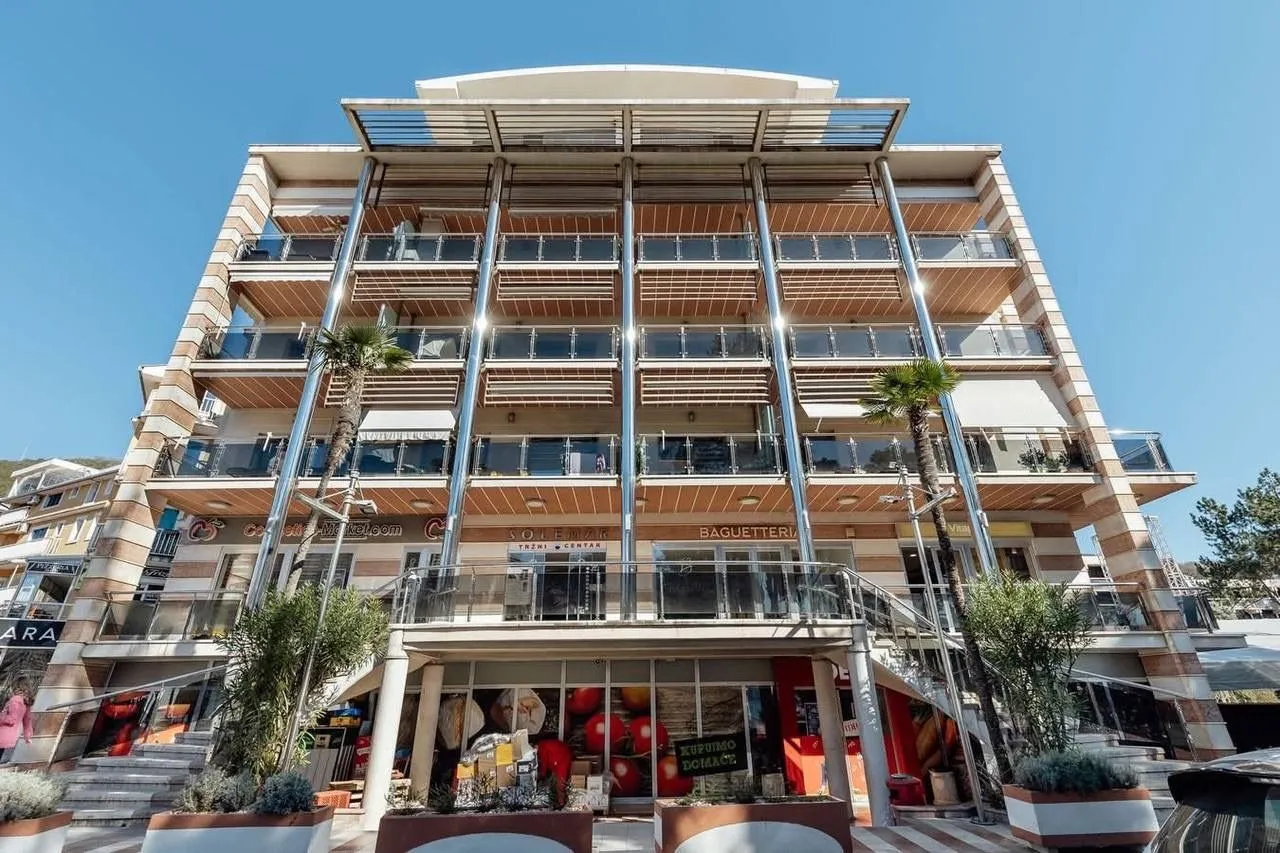 Rent, one bedroom apartment, 46m², Igalo, Herceg Novi