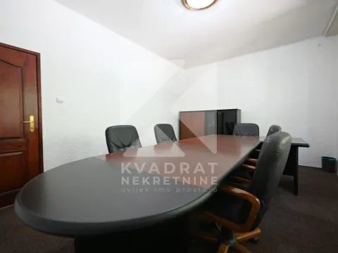 Rent, office space, 70m², Centar, Podgorica - image 1