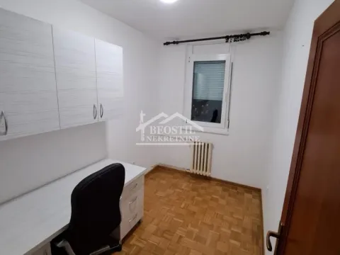 Prodaja, trosoban stan, 74m², Novi Beograd Blok 72, Novi Beograd Sve Podlokacije - image 10