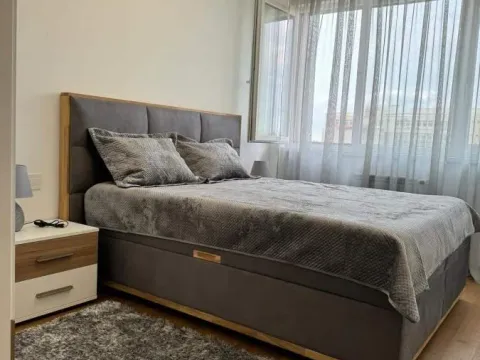Izdavanje, stan, 42m², Bulevar Evrope, Novi Sad Sve Podlokacije - image 16