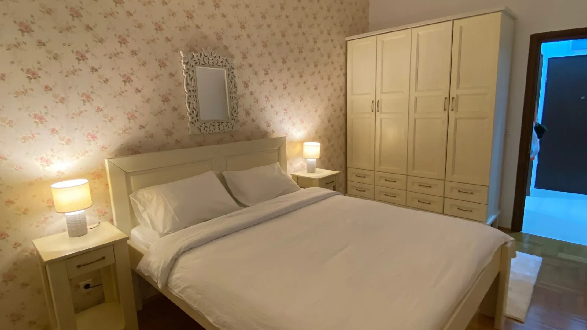Izdavanje, jednosoban stan, 52m², City Kvart, Podgorica