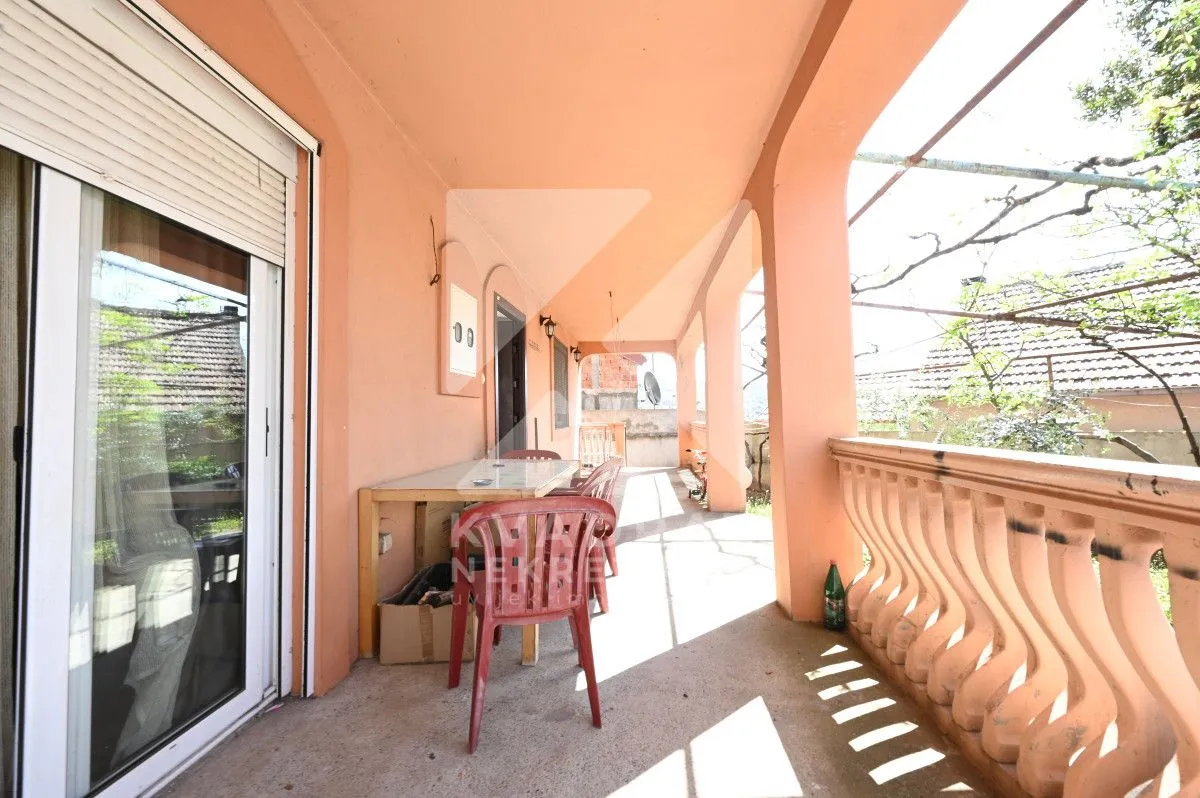 Sale, house, 352m², Masline, Podgorica