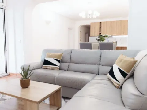 Prodaja, dvosoban stan, 74m², Sveti Stefan, Budva - image 3