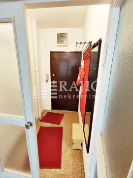Rent, three bedroom apartment, 77m², Klinički Centar, Beograd - image 17