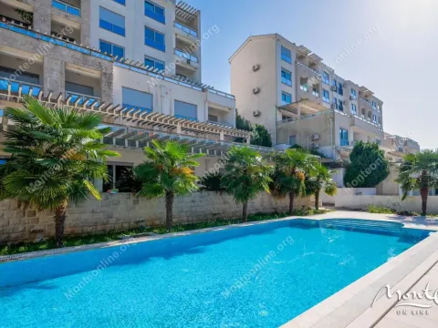 Sale, one bedroom apartment, 56m², Dobrota, Kotor - image 26