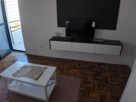 Izdavanje, garsonjera, 26m², Centar, Bar - image 2