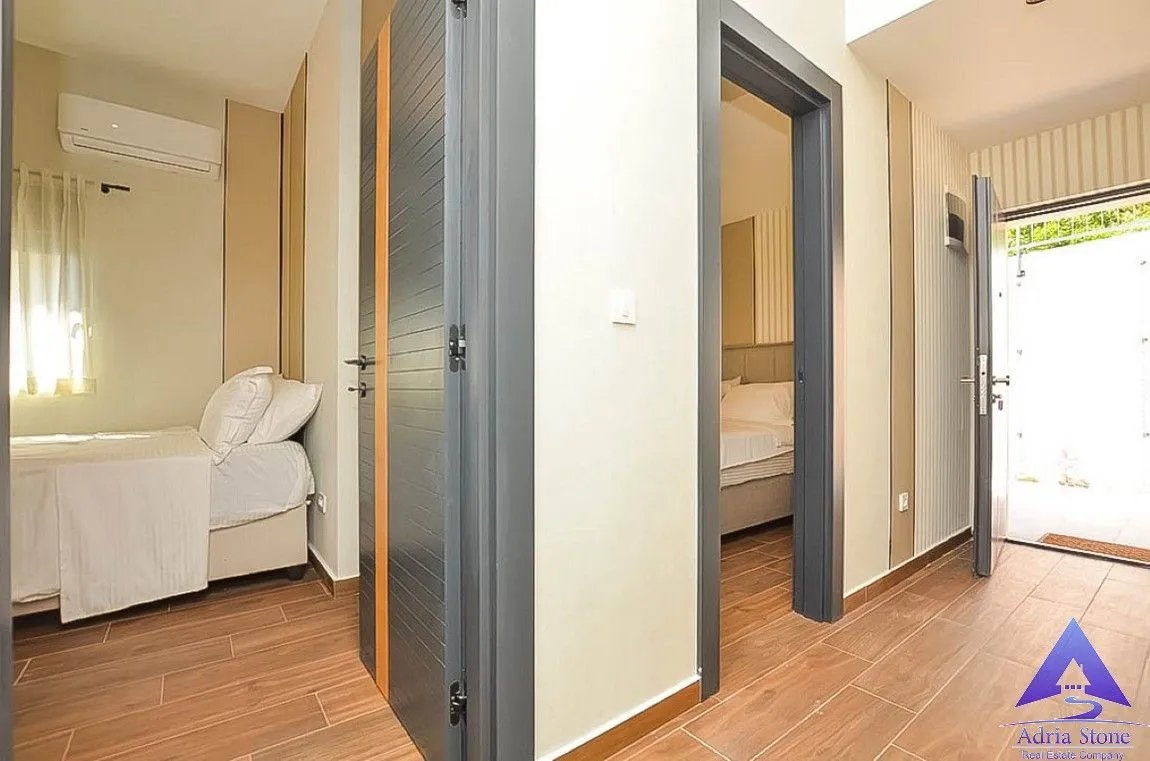 Prodaja, dvosoban stan, 57m², Njivice, Herceg Novi