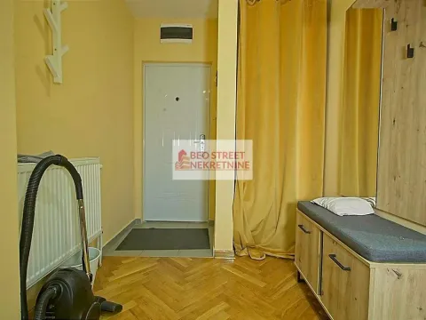 Izdavanje, dvosoban stan, 50m², Krnjaca, Palilula Sve Podlokacije - image 3